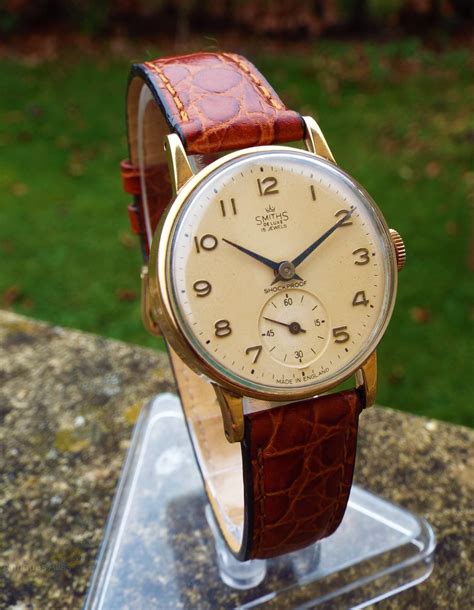 smiths deluxe vintage watch.